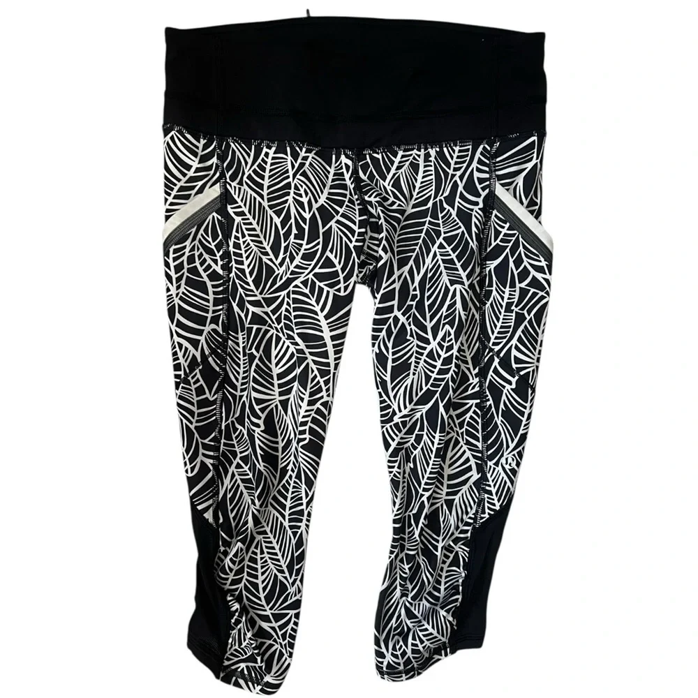 lululemon athletica Run A Marathon Palm Print Crop Leggings EUC 6